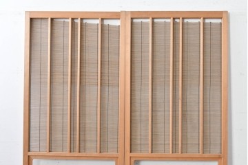 ヴィンテージ建具　昭和後期　明るい木色と簾使いが涼やかな幅狭簾戸2枚セット　(R-086068)