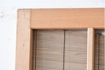 ヴィンテージ建具　昭和後期　明るい木色と簾使いが涼やかな幅狭簾戸2枚セット　(R-086068)