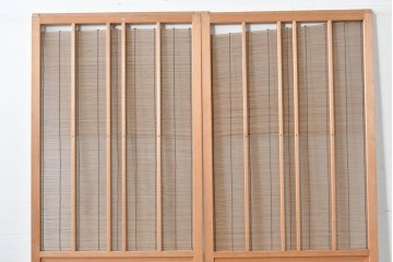 ヴィンテージ建具　昭和後期　明るい木色と簾使いが涼やかな幅狭簾戸2枚セット　(R-086068)