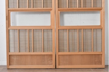 ヴィンテージ建具　昭和後期　明るい木色と簾使いが涼やかな幅狭簾戸2枚セット　(R-086068)
