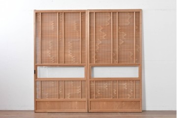 ヴィンテージ建具　昭和後期　細やかな簾とガラス窓が涼やかな簾戸2枚セット　(R-086069)