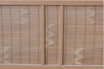 ヴィンテージ建具　昭和後期　細やかな簾とガラス窓が涼やかな簾戸2枚セット　(R-086069)