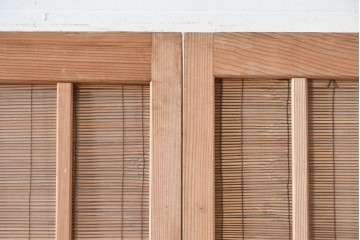 ヴィンテージ建具　昭和後期　細やかな簾とガラス窓が涼やかな簾戸2枚セット　(R-086069)