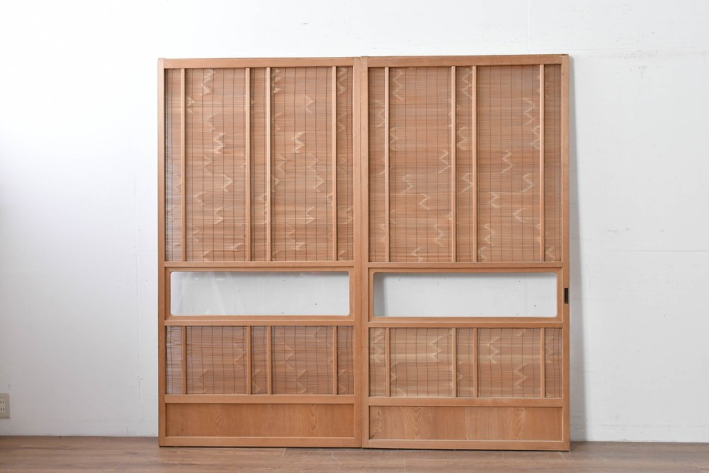 ヴィンテージ建具　昭和後期　細やかな簾とガラス窓が涼やかな簾戸2枚セット　(R-086071)