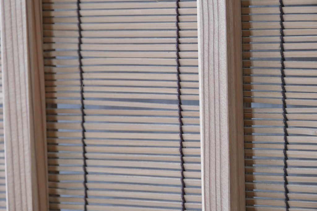 ヴィンテージ建具　昭和後期　細やかな簾とガラス窓が涼やかな簾戸2枚セット　(R-086071)