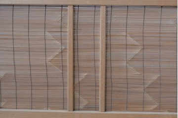 ヴィンテージ建具　昭和後期　細やかな簾とガラス窓が涼やかな簾戸2枚セット　(R-086071)