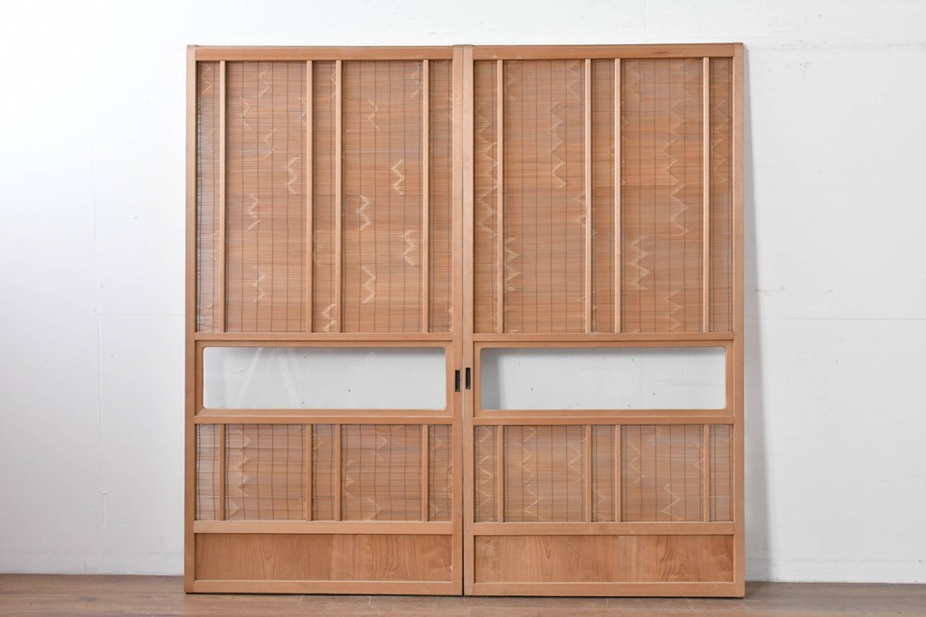 ヴィンテージ建具　昭和後期　細やかな簾とガラス窓が涼やかな簾戸2枚セット　(R-086072)