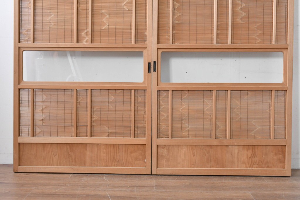 ヴィンテージ建具　昭和後期　細やかな簾とガラス窓が涼やかな簾戸2枚セット　(R-086072)