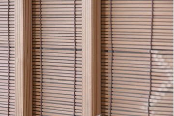 ヴィンテージ建具　昭和後期　細やかな簾とガラス窓が涼やかな簾戸2枚セット　(R-086072)