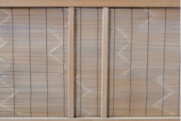 ヴィンテージ建具　昭和後期　細やかな簾とガラス窓が涼やかな簾戸2枚セット　(R-086072)