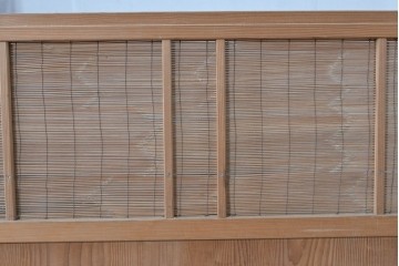 ヴィンテージ建具　昭和後期　細やかな簾とガラス窓が涼やかな簾戸2枚セット　(R-086072)