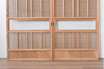 ヴィンテージ建具　昭和後期　細やかな簾とガラス窓が涼やかな簾戸2枚セット　(R-086073)