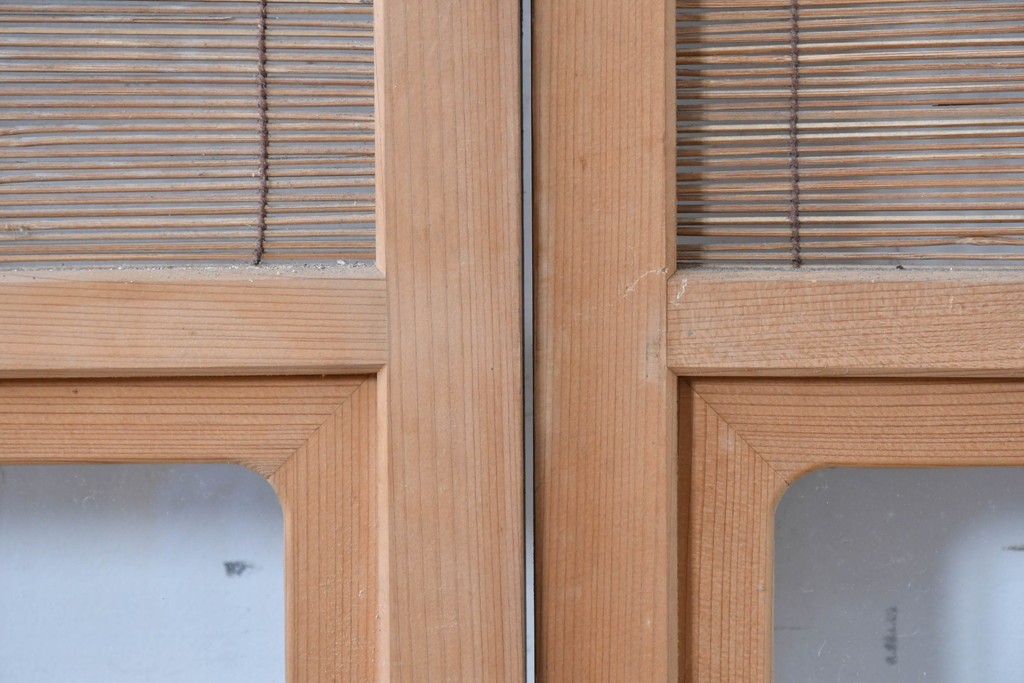 ヴィンテージ建具　昭和後期　細やかな簾とガラス窓が涼やかな簾戸2枚セット　(R-086073)