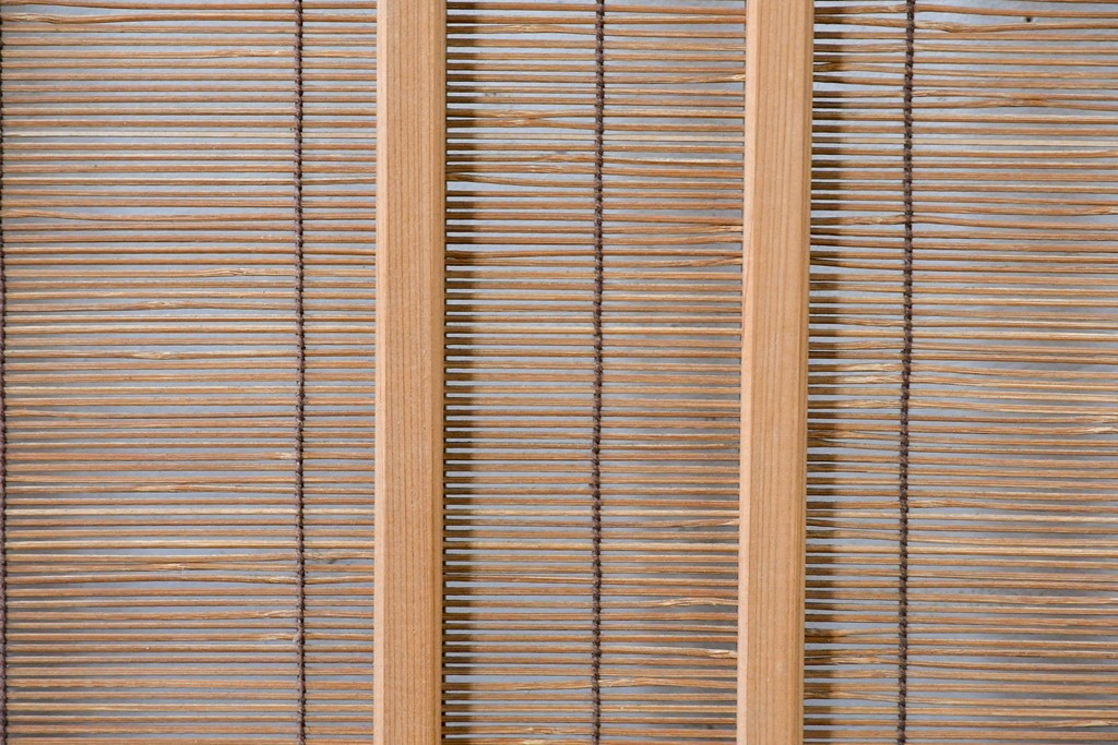 ヴィンテージ建具　昭和後期　細やかな簾とガラス窓が涼やかな簾戸2枚セット　(R-086073)