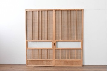 ヴィンテージ建具　昭和後期　細やかな簾とガラス窓が涼やかな簾戸2枚セット　(R-086073)