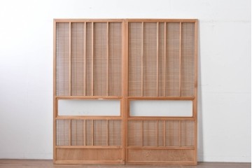 ヴィンテージ建具　昭和後期　細やかな簾とガラス窓が涼やかな簾戸2枚セット　(R-086074)