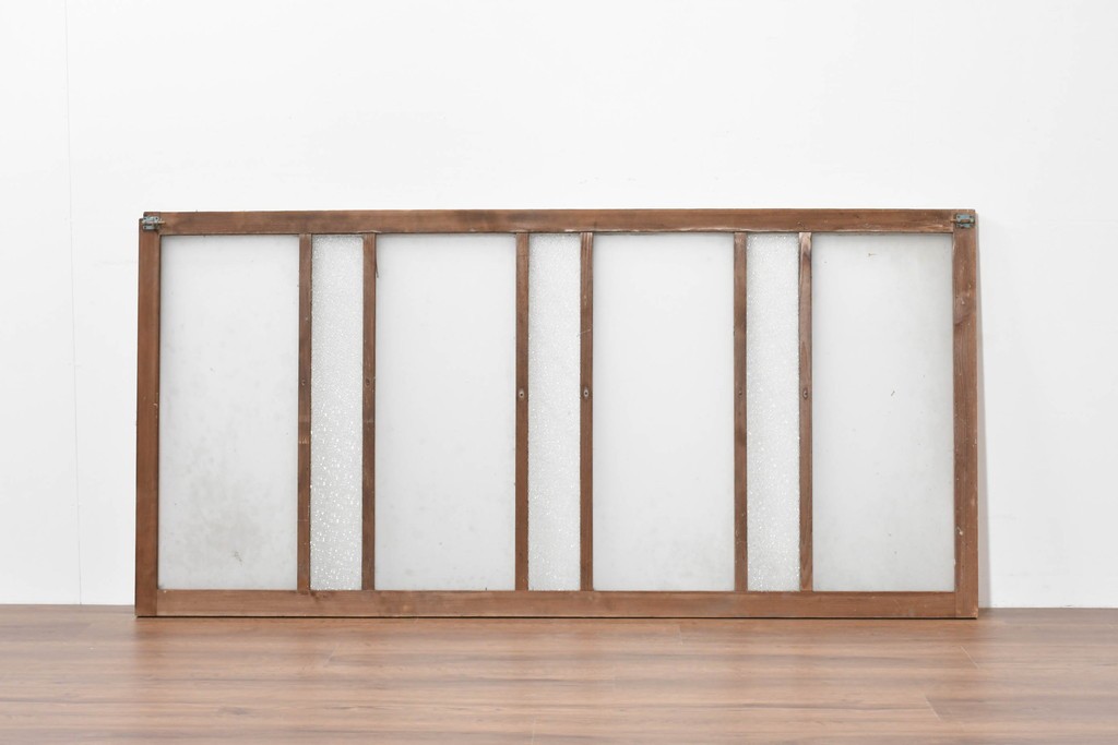 アンティーク建具　昭和初期　特大サイズが存在感を放つ明り取り1枚　(R-086077)