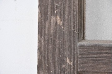 ヴィンテージ建具　昭和中期　整った格子が空間をすっきりと見せるガラス戸1枚　(R-086080)