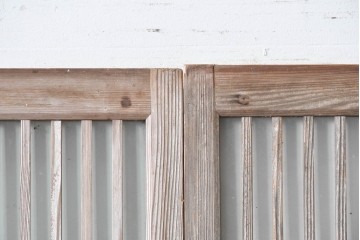 ヴィンテージ建具　昭和中期　ガラス入り　すっきりとした細格子戸2枚セット　(R-086082)