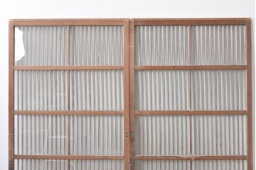 ヴィンテージ建具　昭和中期　ガラス入り　すっきりとした細格子戸2枚セット　(R-086082)