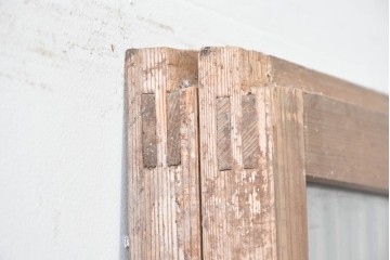 ヴィンテージ建具　昭和中期　ガラス入り　すっきりとした細格子戸2枚セット　(R-086082)