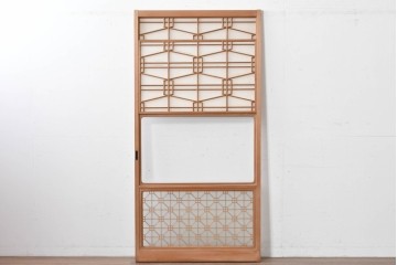 ヴィンテージ建具　昭和中期　高級特注品!!　上品で凝ったデザインが魅力的な組子入り摺り上げ雪見障子戸1枚　(R-086085)