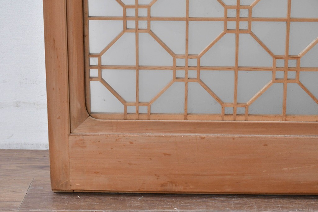 ヴィンテージ建具　昭和中期　高級特注品!!　上品で凝ったデザインが魅力的な組子入り摺り上げ雪見障子戸1枚　(R-086085)