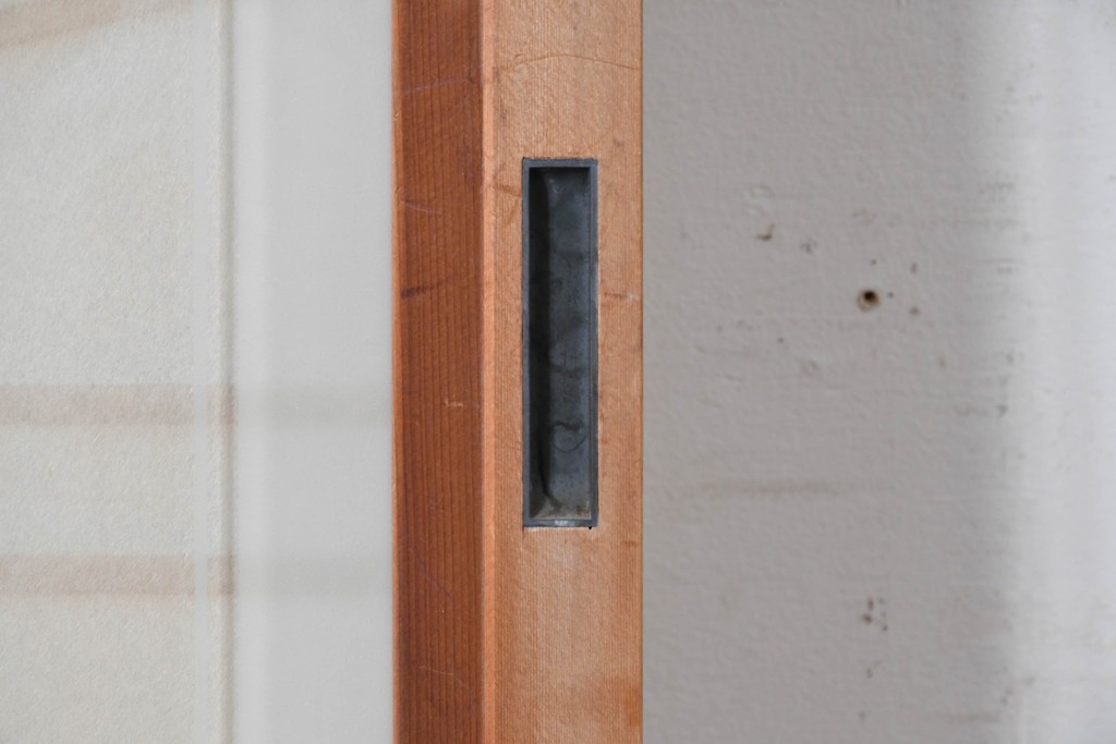 ヴィンテージ建具　昭和中期　高級特注品!!　上品で凝ったデザインが魅力的な組子入り摺り上げ雪見障子戸1枚　(R-086085)