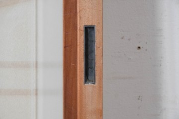 ヴィンテージ建具　昭和中期　高級特注品!!　上品で凝ったデザインが魅力的な組子入り摺り上げ雪見障子戸1枚　(R-086085)