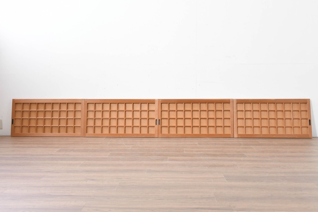 ヴィンテージ建具　昭和中期　整ったマス目格子の窓4枚セット　(R-086087)