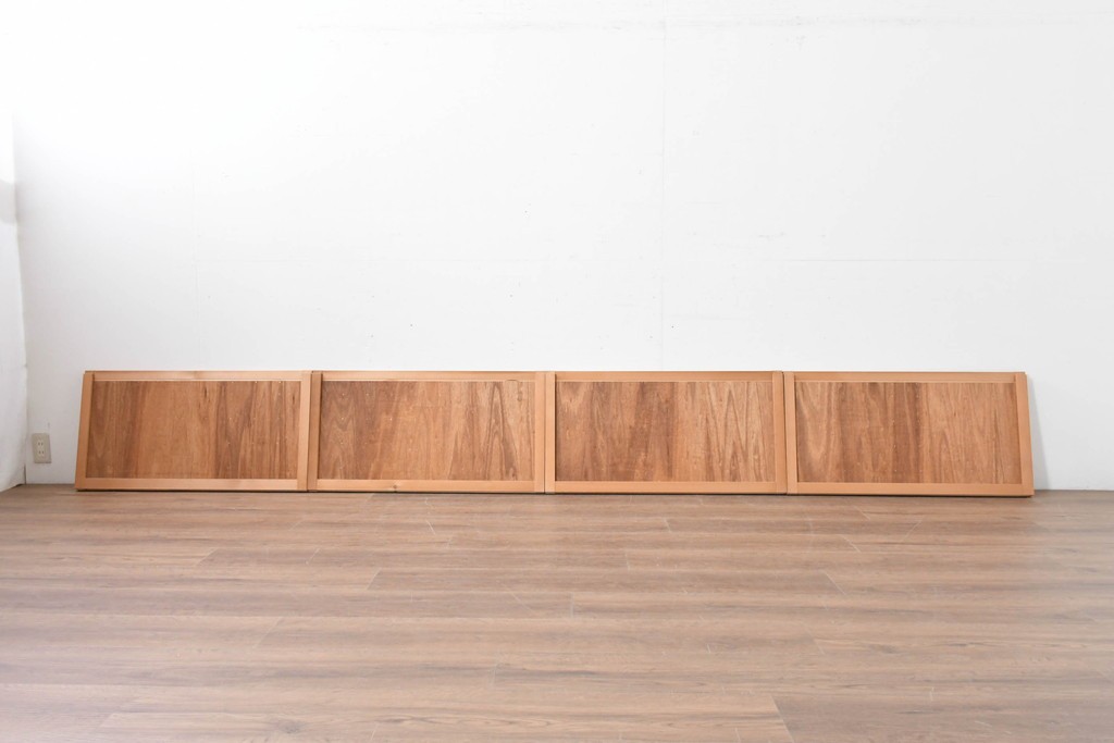 ヴィンテージ建具　昭和中期　整ったマス目格子の窓4枚セット　(R-086087)