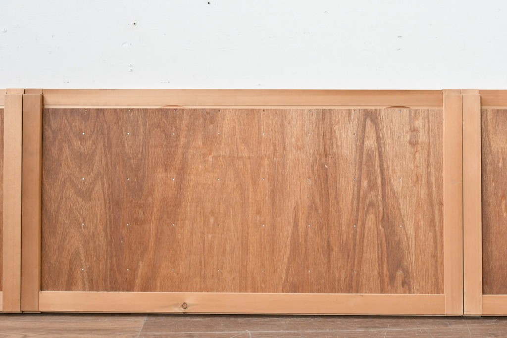 ヴィンテージ建具　昭和中期　整ったマス目格子の窓4枚セット　(R-086087)