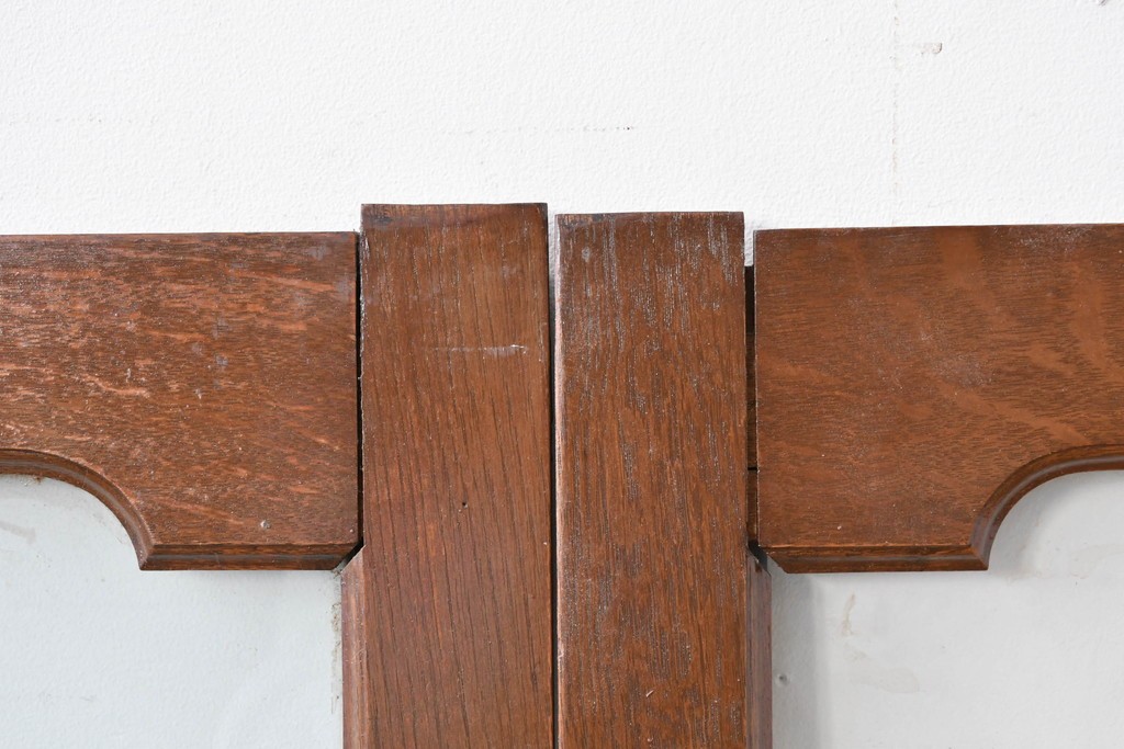 アンティーク建具　昭和初期　ナラ材　落ち着いた木色と大きなガラス面が印象的な家具用ガラス窓4枚セット　(R-086088)