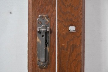 アンティーク建具　昭和初期　ナラ材　落ち着いた木色と大きなガラス面が印象的な家具用ガラス窓4枚セット　(R-086088)