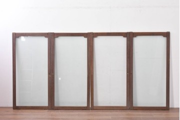 アンティーク建具　昭和初期　ナラ材　落ち着いた木色と大きなガラス面が印象的な家具用ガラス窓4枚セット　(R-086088)