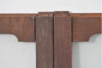 アンティーク建具　昭和初期　ナラ材　落ち着いた木色と大きなガラス面が印象的な家具用ガラス窓4枚セット　(R-086088)