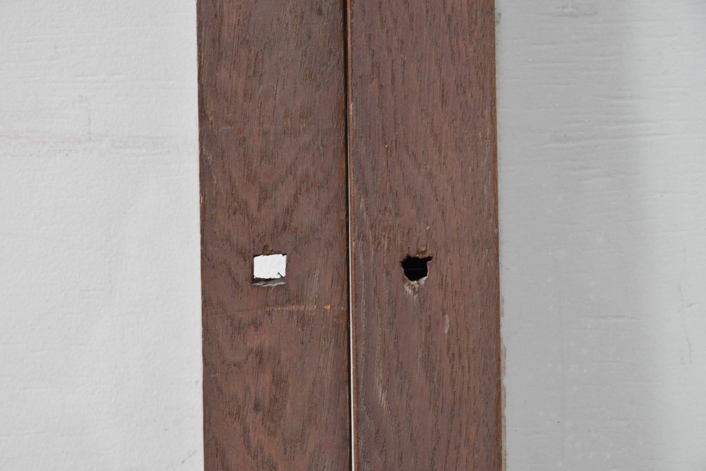 アンティーク建具　昭和初期　ナラ材　落ち着いた木色と大きなガラス面が印象的な家具用ガラス窓4枚セット　(R-086088)