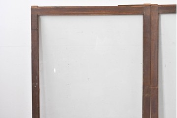 アンティーク建具　昭和初期　ナラ材　落ち着いた木色と大きなガラス面が印象的な家具用ガラス窓2枚セット　(R-086089)