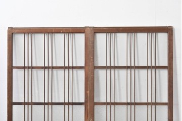 ヴィンテージ建具　昭和中期　縦桟デザインが映えるガラス窓2枚セット　(R-086090)