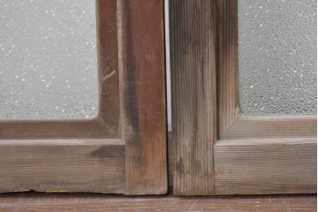 ヴィンテージ建具　昭和中期　縦桟デザインが映えるガラス窓2枚セット　(R-086090)