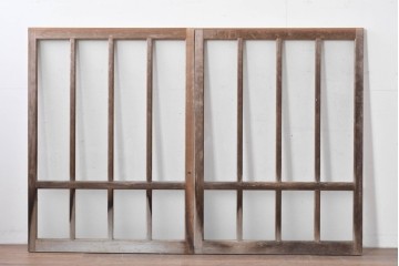 アンティーク建具　昭和初期から中期　すっきりとした縦桟が空間になじむガラス窓2枚セット　(R-086091)