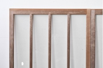 アンティーク建具　昭和初期から中期　すっきりとした縦桟が空間になじむガラス窓2枚セット　(R-086091)