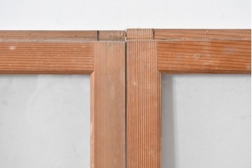 アンティーク建具　昭和初期から中期　すっきりとした縦桟が空間になじむガラス窓2枚セット　(R-086091)