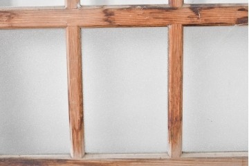 アンティーク建具　昭和初期から中期　すっきりとした縦桟が空間になじむガラス窓2枚セット　(R-086091)