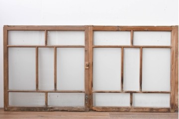 アンティーク建具　昭和初期　大正ロマン　縦横に入った桟とゆらぎのあるガラスが目を惹くガラス窓4枚セット　(R-086092)