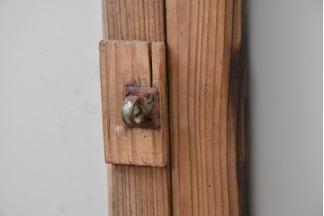 アンティーク建具　昭和初期　大正ロマン　縦横に入った桟とゆらぎのあるガラスが目を惹くガラス窓4枚セット　(R-086092)