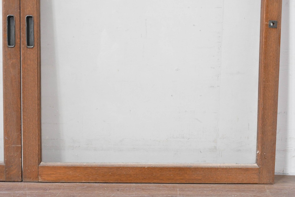 アンティーク建具　昭和初期　ナラ材　家具用　広いガラス面がすっきりとした印象のガラス窓2枚セット　(R-086093)