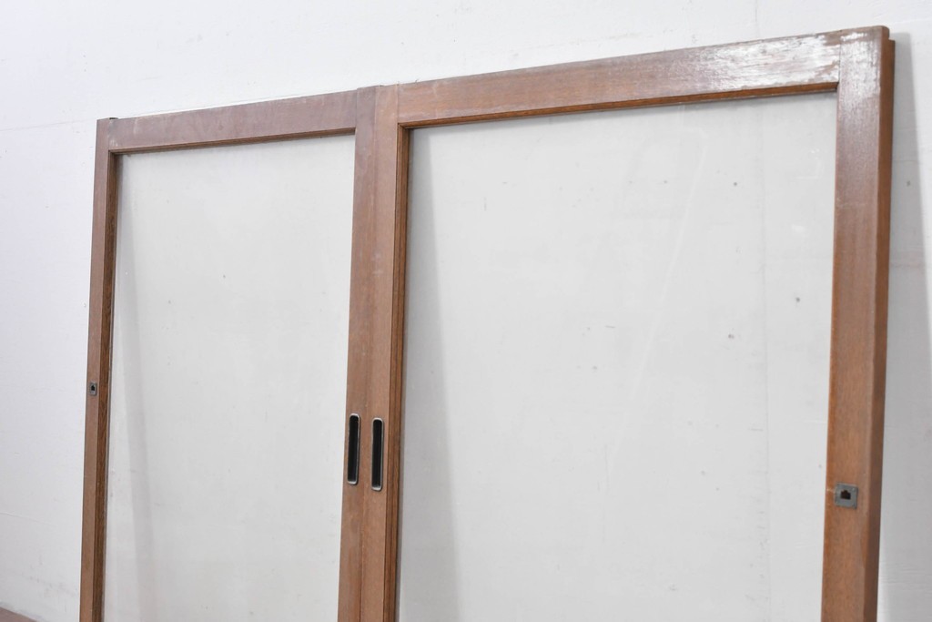 アンティーク建具　昭和初期　ナラ材　家具用　広いガラス面がすっきりとした印象のガラス窓2枚セット　(R-086093)