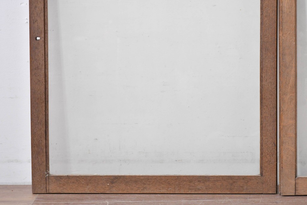 アンティーク建具　昭和初期　ナラ材　家具用　広いガラス面がすっきりとした印象のガラス窓2枚セット　(R-086093)