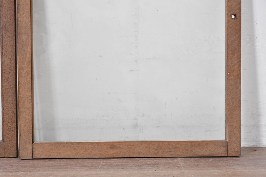 アンティーク建具　昭和初期　ナラ材　家具用　広いガラス面がすっきりとした印象のガラス窓2枚セット　(R-086093)